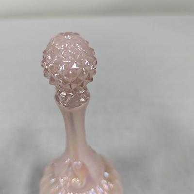 Fenton Shell Pink Pearl Bell