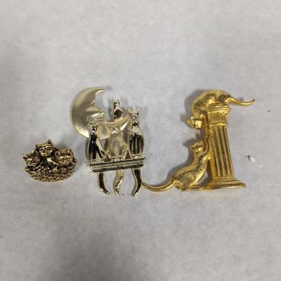 Lapel Pins J J Jonette Cat Moon Kittens In Basket