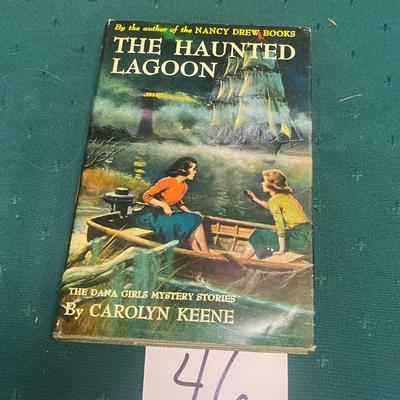 Vintage Nancy Drew Mystery