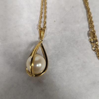 Vintage Avon Caged Faux Pearl Pendant