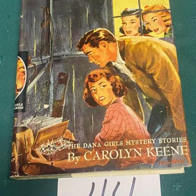 Vintage Nancy Drew Mystery
