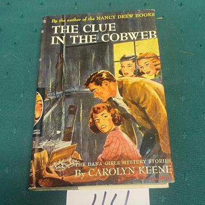Vintage Nancy Drew Mystery