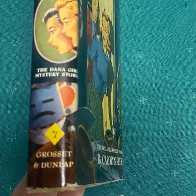 Vintage Nancy Drew Mystery