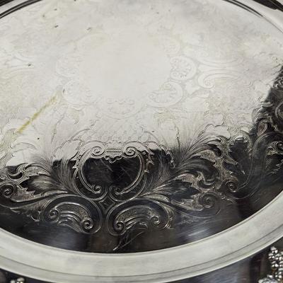 Large Vintage American Crescent Silverware Silverplate Grapevine Round Tray