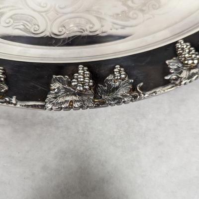 Large Vintage American Crescent Silverware Silverplate Grapevine Round Tray
