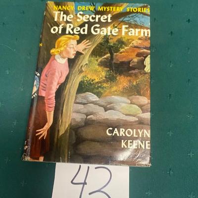 Vintage Nancy Drew Mystery