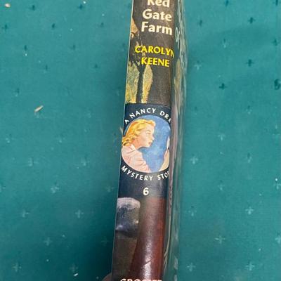 Vintage Nancy Drew Mystery