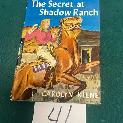 Vintage Nancy Drew Mystery