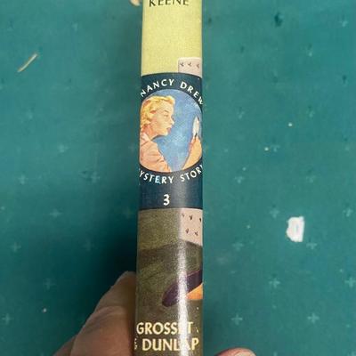 Vintage Nancy Drew Mystery