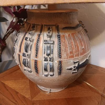 2 HEAVY CLAY TABLE LAMPS WITH RAISED GECKO'S AND DESIGNS ON THE BASE