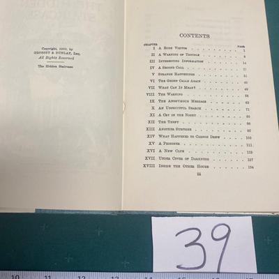 Vintage Nancy Drew Mystery