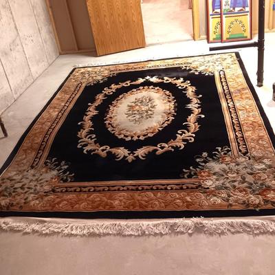 STUNNING THIICK, QUALITY, WOOL? AREA RUG IN GREAT SHAPE