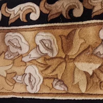 STUNNING THIICK, QUALITY, WOOL? AREA RUG IN GREAT SHAPE