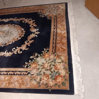 STUNNING THIICK, QUALITY, WOOL? AREA RUG IN GREAT SHAPE