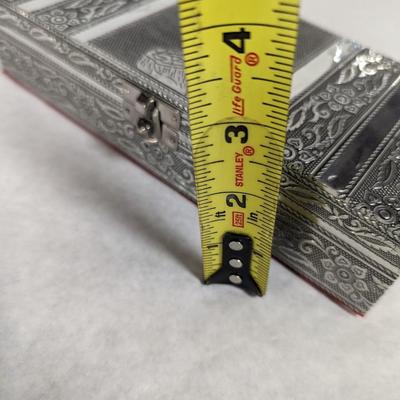 Silver Handicraft Jewelry Box With Parrot Design
