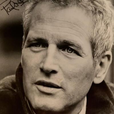 Paul Newman facsimile signed photo. 3x5 inches