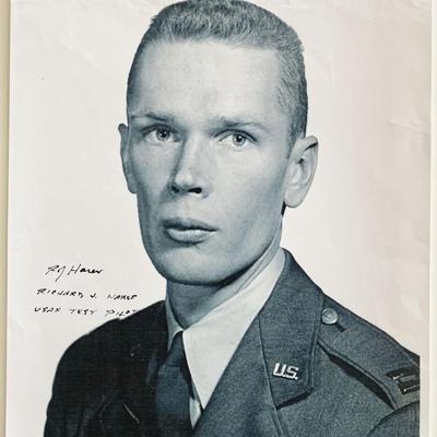 USAF Test Pilot Richard J. Hares signed photo.