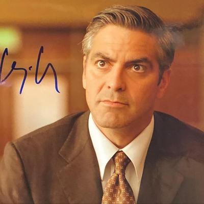 George Clooney Signed Photo. GFA Authenticated