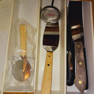 KITCHEN UTENSILS