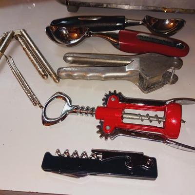 KITCHEN UTENSILS