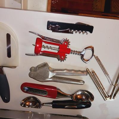 KITCHEN UTENSILS