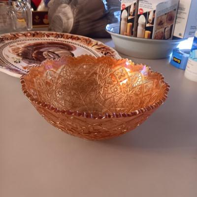 LARGE TURKEY PLATTER AND 3 DIFFERENT SIZE GLASS MEASURING CUPS