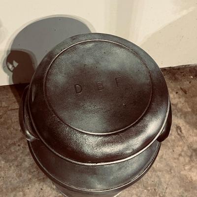 Two Milk Cans (G-MG)
