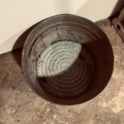Galvanized Washtub, Lidded Can & French Bucket (G-MG)