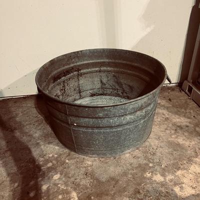 Galvanized Washtub, Lidded Can & French Bucket (G-MG)