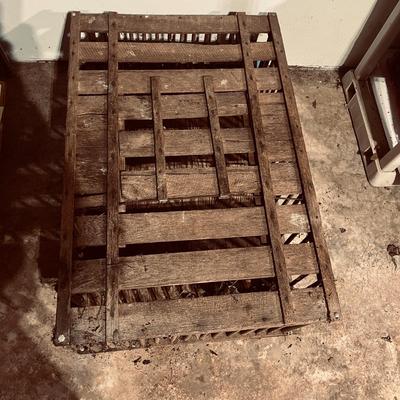 Oak Chicken Box (G-MG)