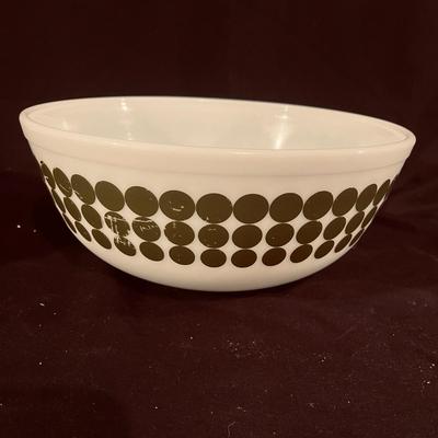 Pyrex Green Polka Dot Mixing Bowl & More (K-MG)