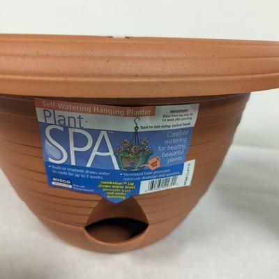 Plastic Planting Pots