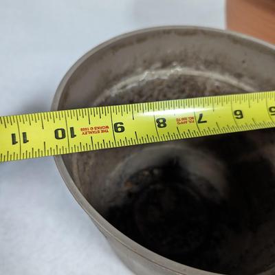 Plastic Planting Pots