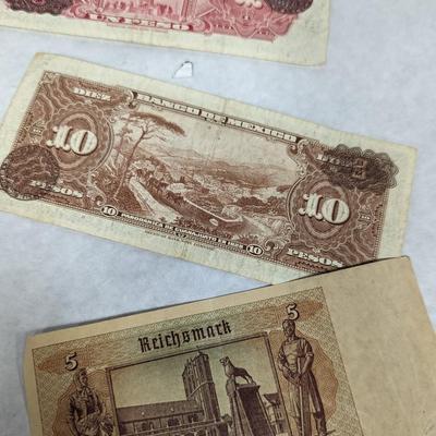 Foreign Banknotes Lot X