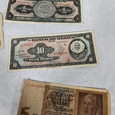 Foreign Banknotes Lot X