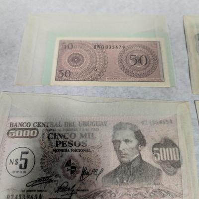 Foreign Banknotes Japanese/Philippine Paraguay Uruguay Indonesia Lot R