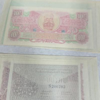 Foreign Currency Bulgaria Laos Japanese Uruguay Great Britain Lot P