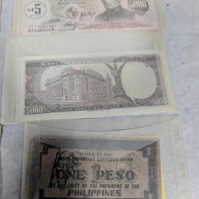 Foreign Banknotes Japanese/Philippine Philippine Gureilla Yugoslavia Uganda Uruguay Lot L