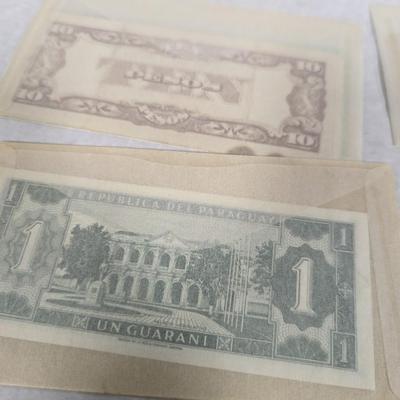 Foreign Banknotes Philippine Guerilla Uganda Uruguay Paraguay Yugoslavia Japanese/Philippine Lot I