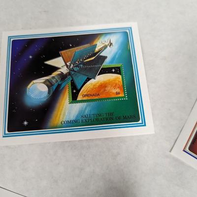 Set Of 5 - Saluting The Coming Exploration Of Mars Stamps