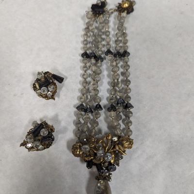 Vintage Necklace & Clip On Earrings
