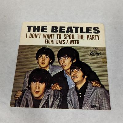 The Beatles 'Eight Days A Week' 45 Record Capitol Label