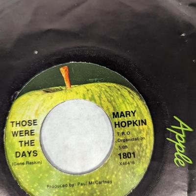 The Beatles on Apple Set of Four 45 Records 'Let it Be' 'Revolution' 'Get Back' 'Mary Hopkins'