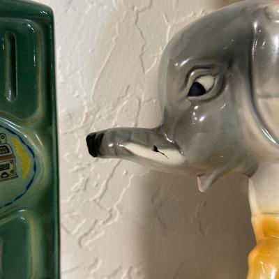 2 RENO AND AN ELEPHANT HOLDING THE WORLD JIM BEAM DECANTERS