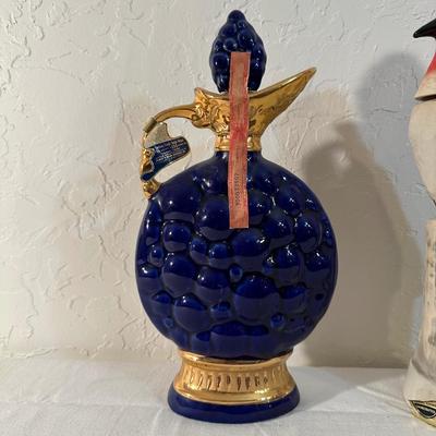 1963 JIM BEAM BLUE GRAPES CLUSTER & A BIRD DECANTER