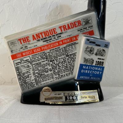 FULL JIM BEAM "THE ANTIQUE TRADER" DECANTER