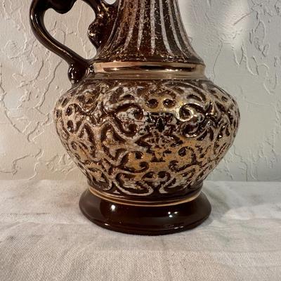 FULL 1980 SEALED GOLD TITAN DECANTER