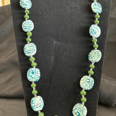 Vintage green glass swirl necklace