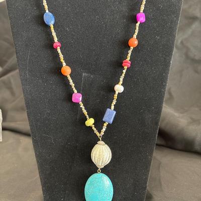 Multicolored stone women’s fashion necklace