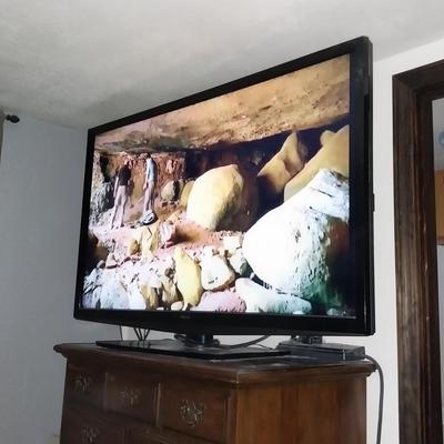 TOSHIBA 50" TELEVISION